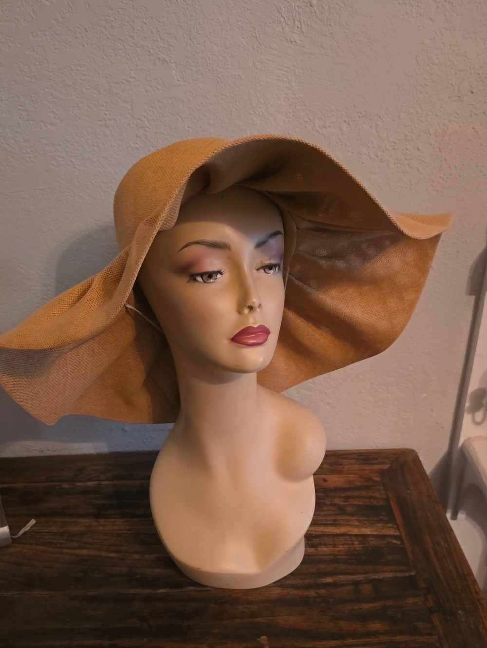 Classic Wide Brim Straw Sun Hat - Picture 5 of 6